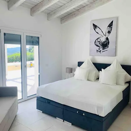 Casa Untouchable Апартаменты Порто-Черво